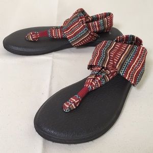 Sanuk Yoga Sandals Women’s multi-color